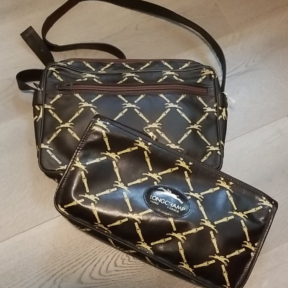 Longchamp crossbody with FREE clutch set